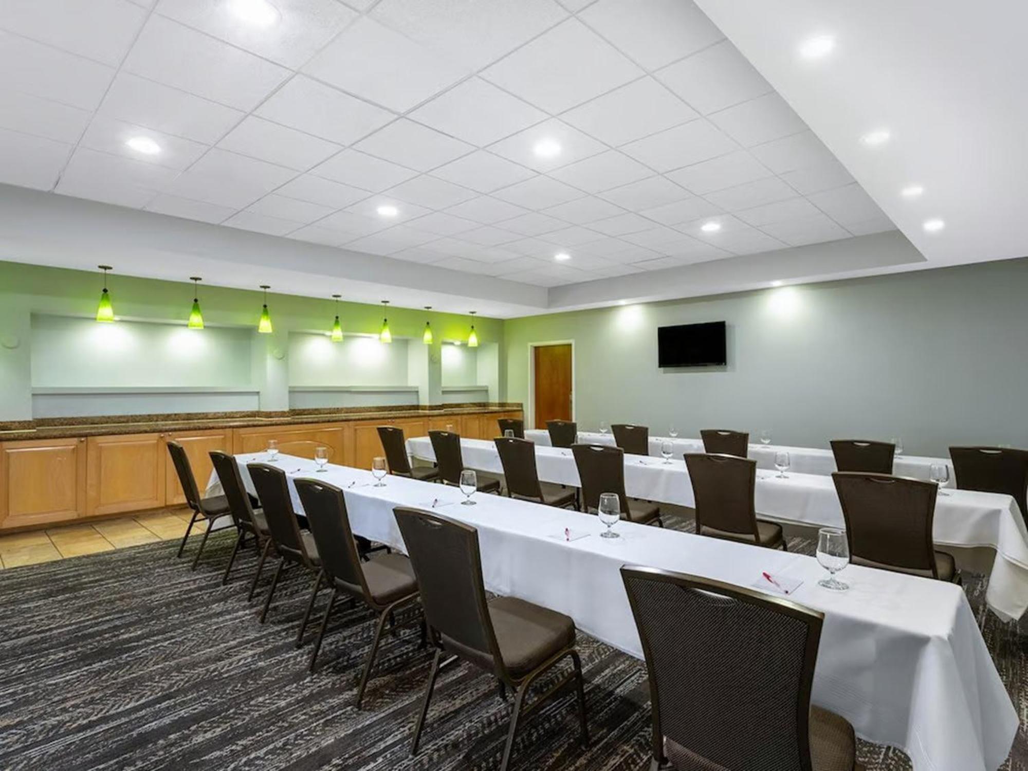 88 Palms Hotel & Event Center غرب شاطئ بالم المظهر الخارجي الصورة